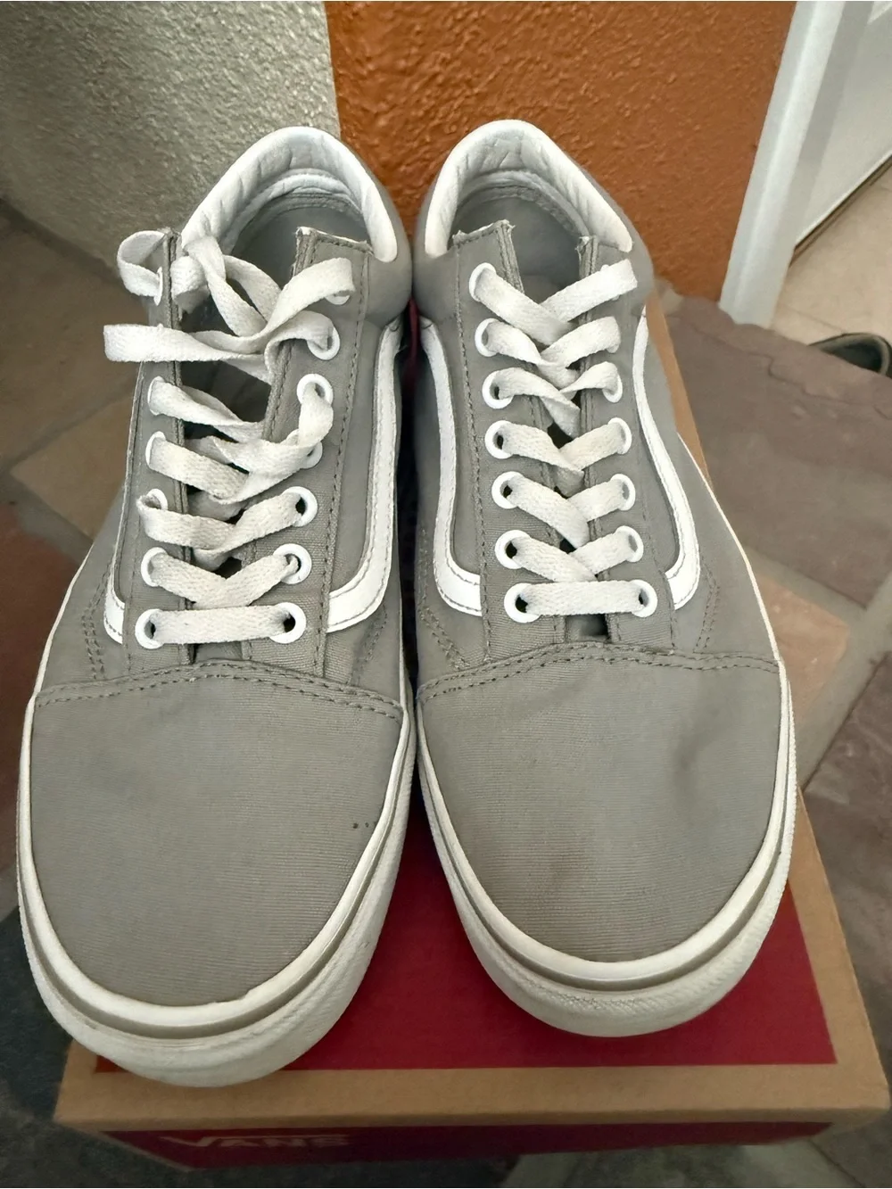 Vans Old Skool Low Top Sneakers in Light Gray and White - Picture 3 of 3